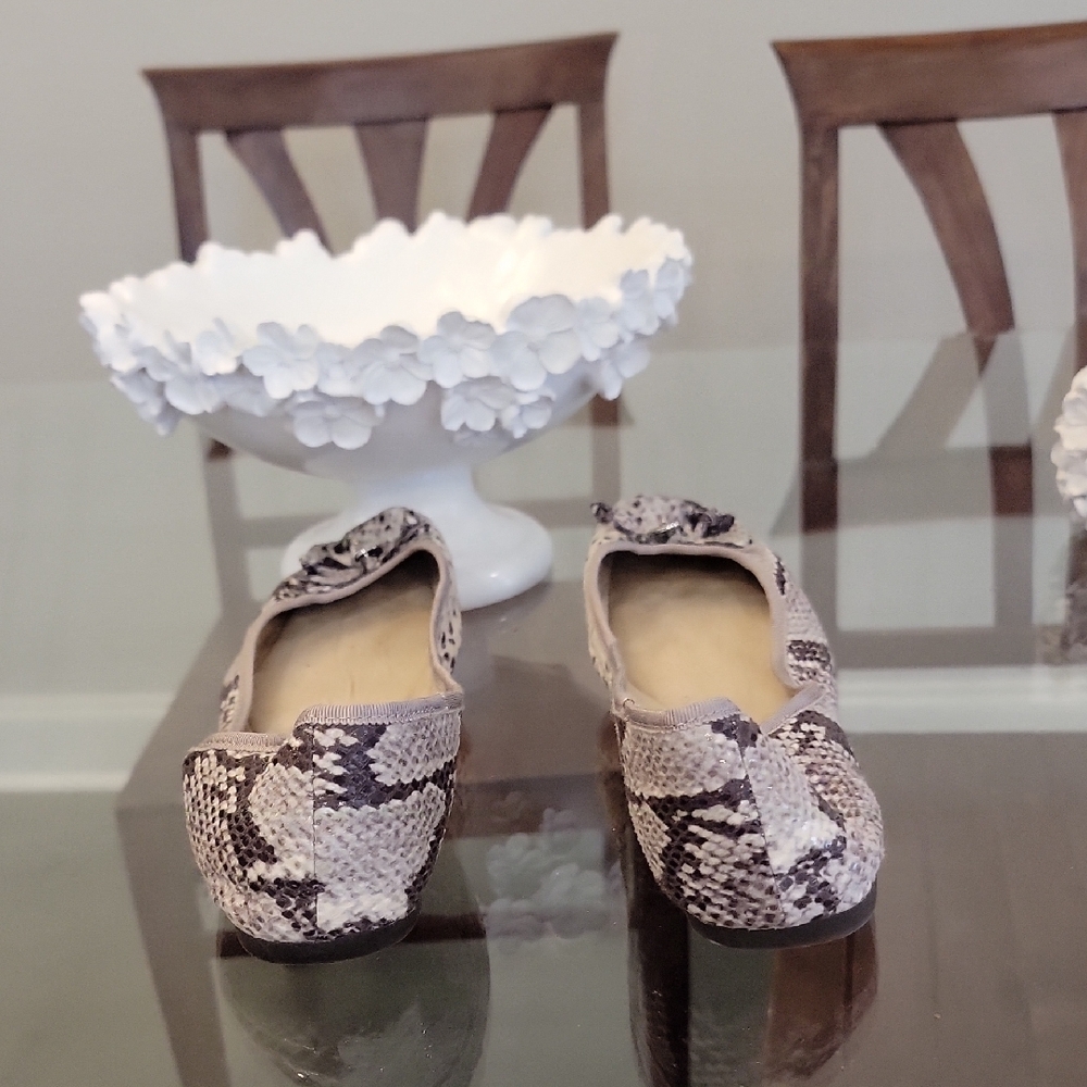 Stylish Snakeskin Patterned Women's Flats - Picture 4 of 7